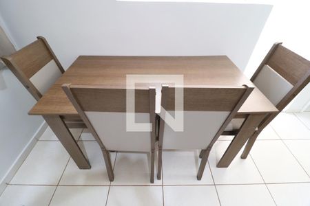 Sala de apartamento para alugar com 2 quartos, 47m² em Gávea, Uberlândia