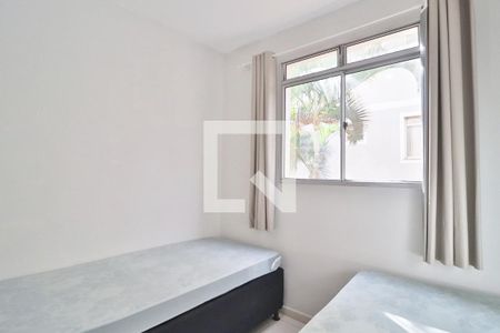 Quarto 1 de apartamento para alugar com 2 quartos, 47m² em Gávea, Uberlândia