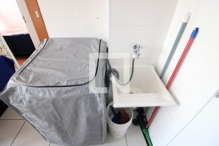 Sala / Cozinha / Área de Serviço de casa para alugar com 2 quartos, 32m² em Itaquera, São Paulo