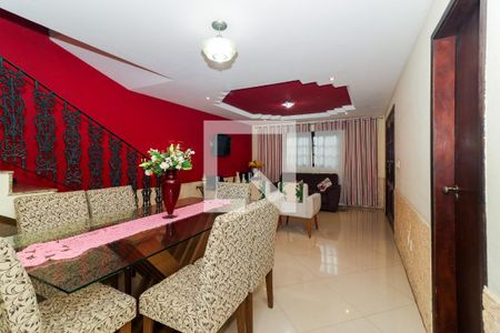 Sala de casa de condomínio à venda com 3 quartos, 280m² em Vila Valqueire, Rio de Janeiro
