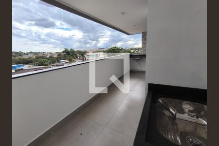 Sacada de apartamento para alugar com 2 quartos, 68m² em Daniel Fonseca, Uberlândia