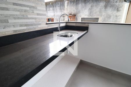 Sala/Cozinha de apartamento para alugar com 2 quartos, 63m² em Daniel Fonseca, Uberlândia