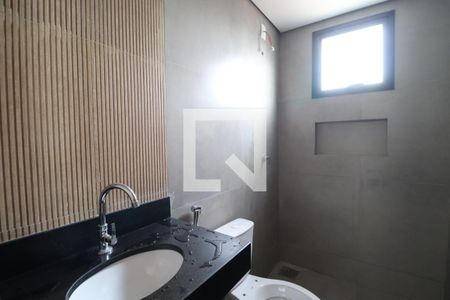 Banheiro Social de apartamento para alugar com 2 quartos, 68m² em Daniel Fonseca, Uberlândia