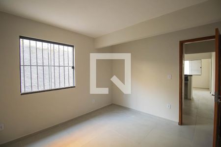 Quarto 1 de casa para alugar com 1 quarto, 35m² em Porto Novo, São Gonçalo