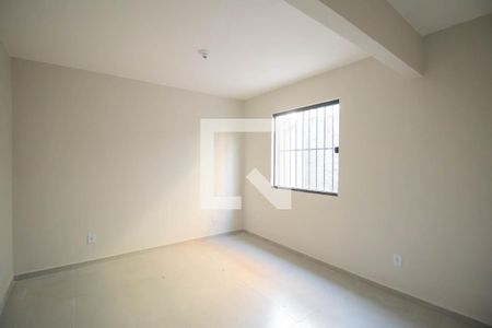 Quarto 1 de casa para alugar com 1 quarto, 35m² em Porto Novo, São Gonçalo