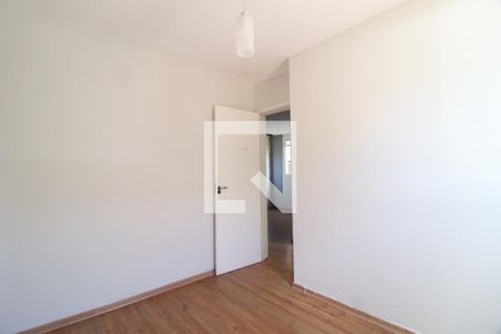Quarto 1 de apartamento para alugar com 2 quartos, 46m² em Jardim Holanda, Uberlândia