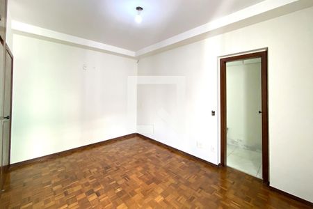 Suite de apartamento à venda com 4 quartos, 160m² em Funcionários, Belo Horizonte