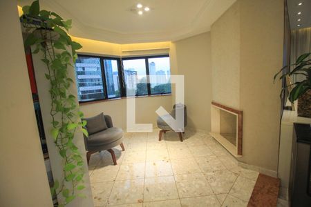 Apartamento para alugar com 3 quartos, 193m² em Jardim Analia Franco, São Paulo