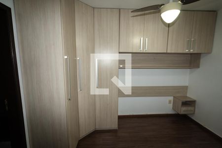 Suíte de apartamento para alugar com 1 quarto, 46m² em Vila Ipiranga, Porto Alegre