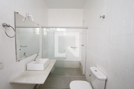 Banheiro da Suíte de casa para alugar com 4 quartos, 250m² em Coração Eucarístico, Belo Horizonte