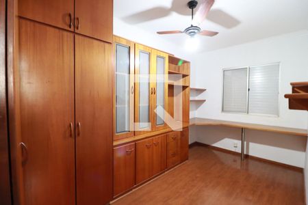 Quarto 2 de apartamento para alugar com 2 quartos, 54m² em Parque dos Bandeirantes, Ribeirão Preto