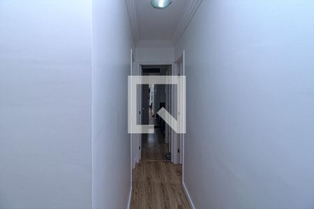corredor para os cômodos_1 de apartamento para alugar com 2 quartos, 53m² em Vila Nair, São Paulo