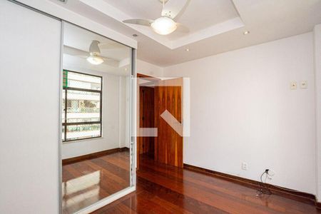 Apartamento à venda com 4 quartos, 308m² em Icaraí, Niterói