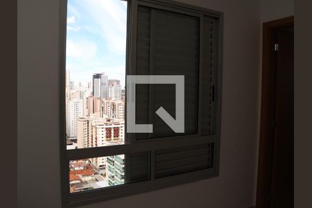 Vista da Suíte de apartamento para alugar com 2 quartos, 118m² em Jardim Goiás, Goiânia