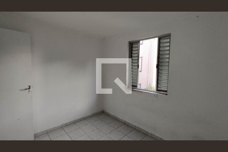 Quarto 2 de apartamento para alugar com 2 quartos, 42m² em Jardim do Castelo, Ferraz de Vasconcelos