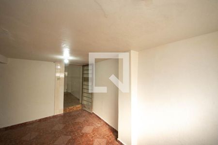 Quarto 2 de casa para alugar com 2 quartos, 200m² em Vila Celeste, São Paulo