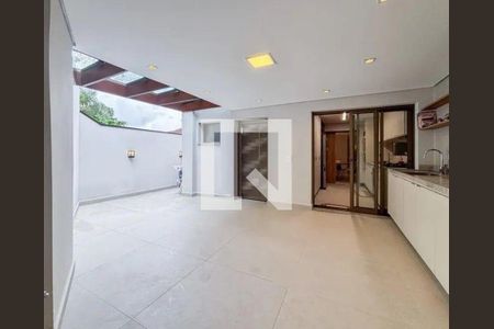 Casa à venda com 3 quartos, 210m² em Parque Esmeralda, São Paulo