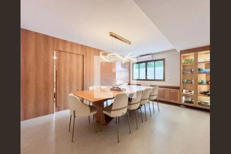 Casa à venda com 3 quartos, 210m² em Parque Esmeralda, São Paulo