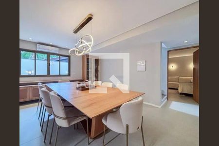 Casa à venda com 3 quartos, 210m² em Parque Esmeralda, São Paulo