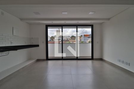 Sala/Cozinha de apartamento para alugar com 4 quartos, 185m² em Daniel Fonseca, Uberlândia