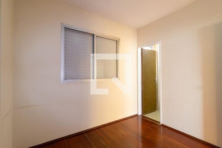 Quarto de apartamento à venda com 1 quarto, 48m² em Vila Lidia, Campinas