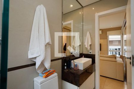 Banheiro 1 de casa de condomínio à venda com 4 quartos, 235m² em Vila Santos, São Paulo