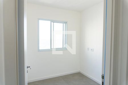 Quarto 1 de apartamento para alugar com 2 quartos, 34m² em Vila Sul Americana, Carapicuíba