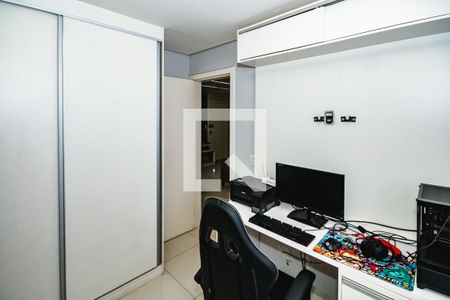 Quarto 1 de apartamento para alugar com 2 quartos, 47m² em Itatiaia, Belo Horizonte