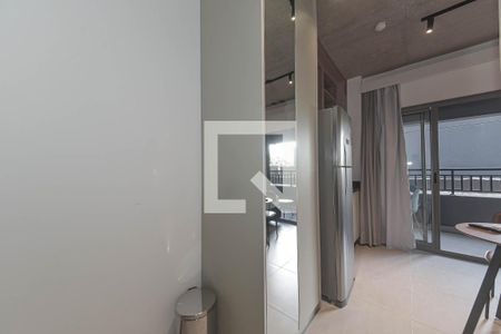 Studio - Cozinha de kitnet/studio para alugar com 2 quartos, 30m² em Santo Amaro, São Paulo
