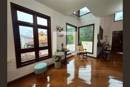 Sala de casa de condomínio para alugar com 3 quartos, 571m² em Morada dos Pinheiros (aldeia da Serra), Barueri