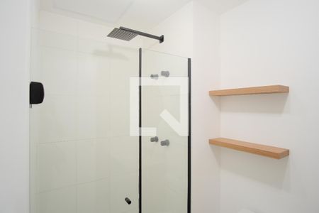 Banheiro de kitnet/studio para alugar com 1 quarto, 28m² em Vila Matilde, São Paulo