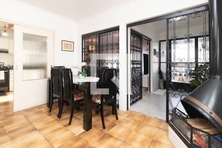 Sala de casa à venda com 4 quartos, 248m² em Nonoai, Porto Alegre