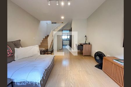 Sala de casa de condomínio à venda com 3 quartos, 132m² em Vila Gomes, São Paulo