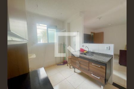 Sala de apartamento para alugar com 2 quartos, 43m² em Água Chata, Guarulhos