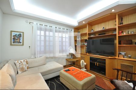 Sala de  TV de casa de condomínio à venda com 4 quartos, 320m² em Vila Albertina, São Paulo
