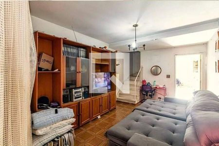 Casa à venda com 2 quartos, 143m² em Jardim Rizzo, São Paulo