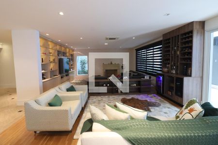 Sala de casa de condomínio à venda com 4 quartos, 750m² em Umuarama, Osasco