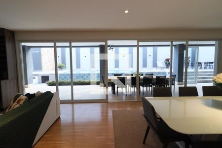 Sala de casa de condomínio à venda com 4 quartos, 750m² em Umuarama, Osasco