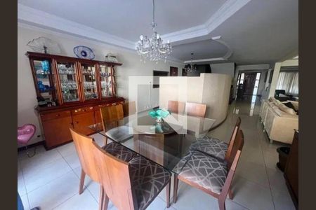 Casa à venda com 5 quartos, 480m² em Cidade São Francisco, Osasco