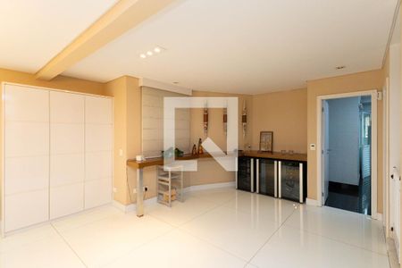 Sala  de casa de condomínio à venda com 5 quartos, 560m² em Horto Florestal, São Paulo