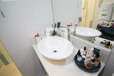 Banheiro de apartamento à venda com 2 quartos, 67m² em Itaim Bibi, São Paulo
