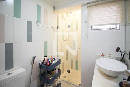 Banheiro de apartamento à venda com 2 quartos, 67m² em Itaim Bibi, São Paulo