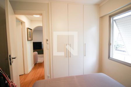 Quarto 2 de apartamento à venda com 2 quartos, 67m² em Itaim Bibi, São Paulo