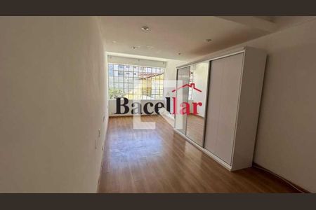 Casa à venda com 8 quartos, 451m² em Vila Isabel, Rio de Janeiro