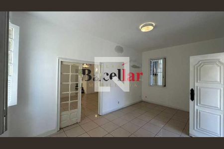 Casa à venda com 8 quartos, 451m² em Vila Isabel, Rio de Janeiro