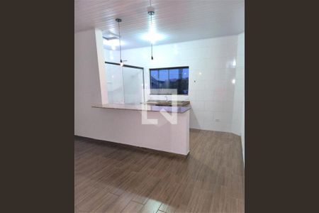 Casa à venda com 6 quartos, 240m² em Coronel Sezefredo Fagundes, São Paulo