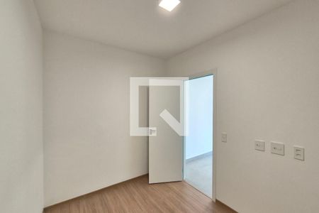 Quarto 1  de apartamento para alugar com 2 quartos, 57m² em Jardim Aparecida, Campinas