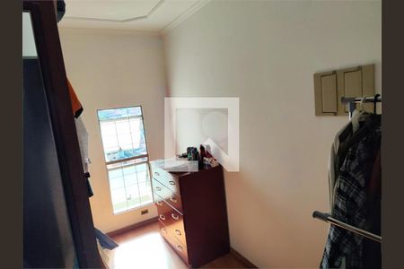 Casa à venda com 3 quartos, 340m² em Vila Serralheiro, São Paulo