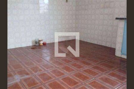 Casa à venda com 2 quartos, 80m² em Parque Maria Domitila, São Paulo