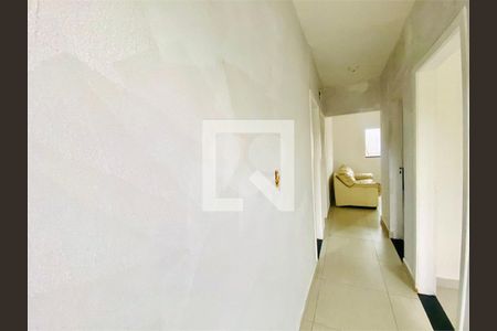 Casa à venda com 2 quartos, 168m² em Vila Nivi, São Paulo